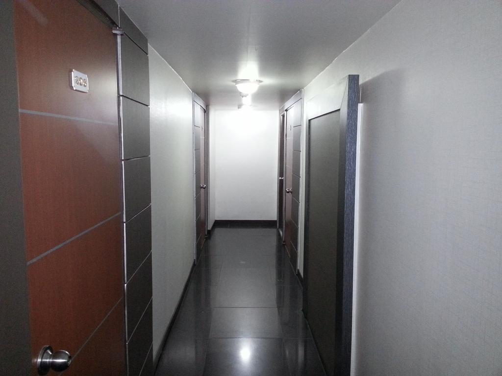 Egg Motel Puszan Kültér fotó